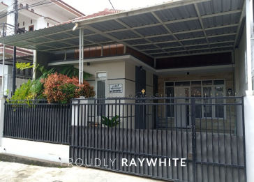 Di Jual Rumah di Jl Sriti Batu
